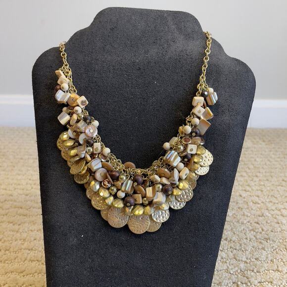 Hammered Medallion Beaded Statement Necklace y2k NWT - Picture 6 of 15